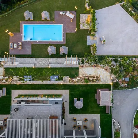 Villa Luxury Olivenest With Private Heated Pool, Hot Tub & Sauna *