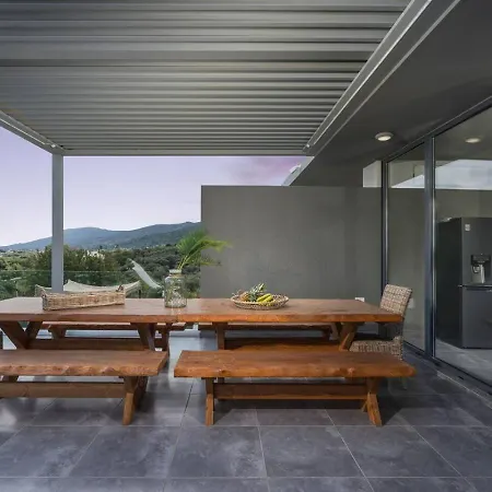 Luxury Olivenest With Private Heated Pool, Hot Tub & Sauna Villa