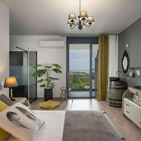 Luxury Olivenest With Private Heated Pool, Hot Tub & Sauna Villa *