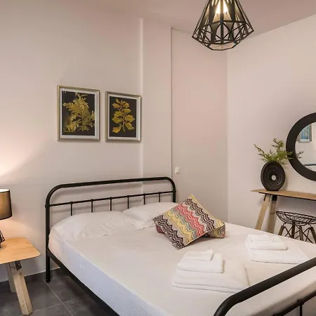 Luxury Olivenest With Private Heated Pool, Hot Tub & Sauna Villa *