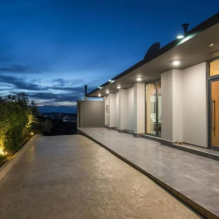 Luxury Olivenest With Private Heated Pool, Hot Tub & Sauna *