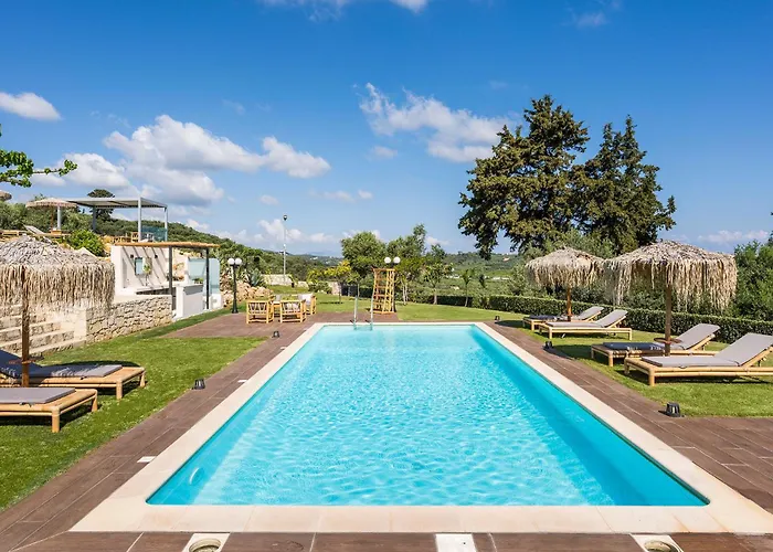 Luxury Olivenest With Private Heated Pool, Hot Tub & Sauna *