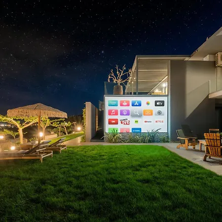 Villa Luxury Olivenest With Private Heated Pool, Hot Tub & Sauna *