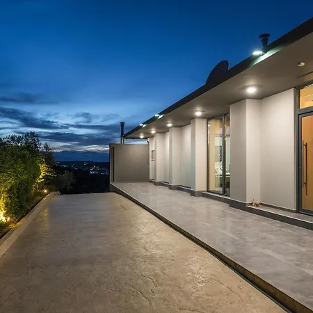 Luxury Olivenest With Private Heated Pool, Hot Tub & Sauna Villa La Canea