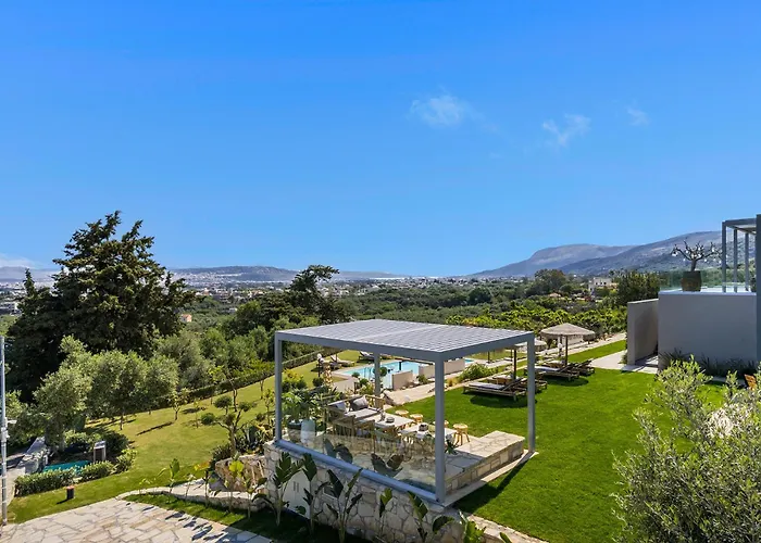 Luxury Olivenest With Private Heated Pool, Hot Tub & Sauna *