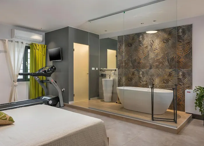 Villa Luxury Olivenest With Private Heated Pool, Hot Tub & Sauna La Canée