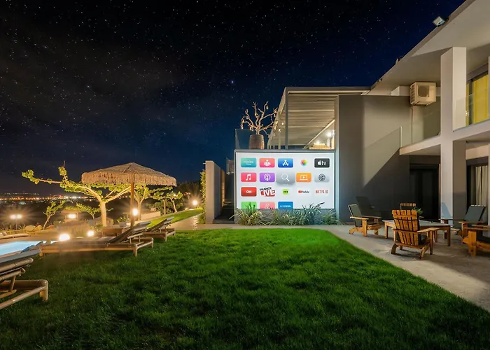 Villa Luxury Olivenest With Private Heated Pool, Hot Tub & Sauna *